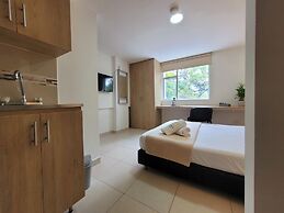 Laureles Guest House - LGH Hotel