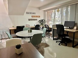 Laureles Guest House - LGH Hotel