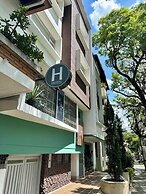 Laureles Guest House - LGH Hotel