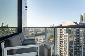 24th floor condo on Rainey St by Locale