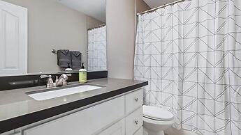 Beautiful Newly Remodeled 2-bdrm Biltmore Condo!