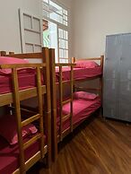 Grande Familia Hostel