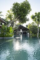 Deep Roots Dive & Yoga Resort