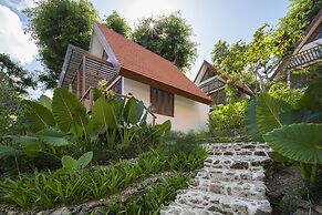 Deep Roots Dive & Yoga Resort