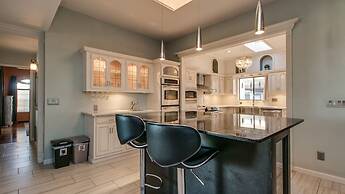 Spectacular Fountain Hills 5 Bdrm W/pool and Views