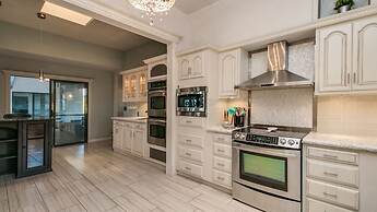 Spectacular Fountain Hills 5 Bdrm W/pool and Views