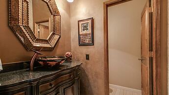 Spectacular Fountain Hills 5 Bdrm W/pool and Views