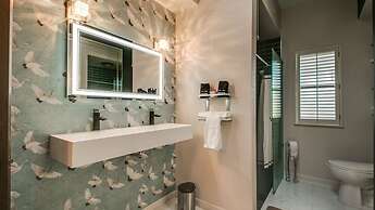 Spectacular Fountain Hills 5 Bdrm W/pool and Views