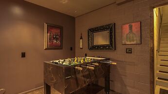 Spectacular Fountain Hills 5 Bdrm W/pool and Views