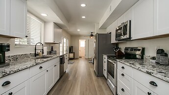 Upgraded 4-bdrm Beautiful Home W/pool!