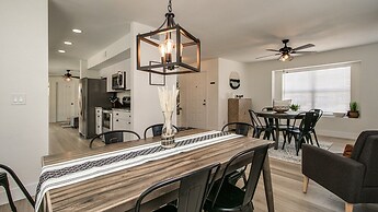 Upgraded 4-bdrm Beautiful Home W/pool!