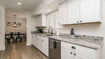 Upgraded 4-bdrm Beautiful Home W/pool!