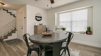 Upgraded 4-bdrm Beautiful Home W/pool!