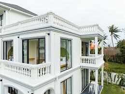 Moodhoian Riverside Resort & Spa