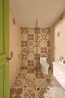 Moodhoian Riverside Resort & Spa