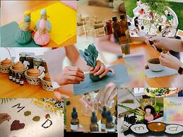 Moodhoian Riverside Resort & Spa