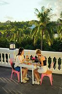 Moodhoian Riverside Resort & Spa