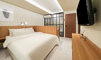 Hotel Less Seoul