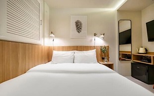 Hotel Less Seoul