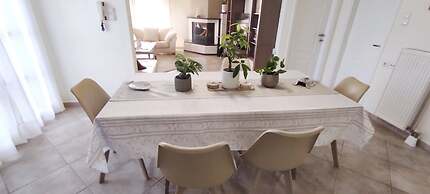 Gorgeous 3 bedrooms Apartment in Pilio