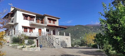 Gorgeous 3 bedrooms Apartment in Pilio