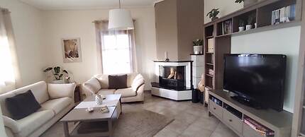 Gorgeous 3 bedrooms Apartment in Pilio