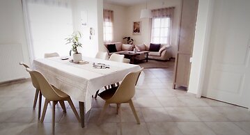 Gorgeous 3 bedrooms Apartment in Pilio