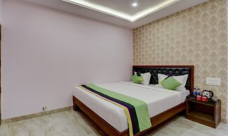 Treebo Three Street Inn