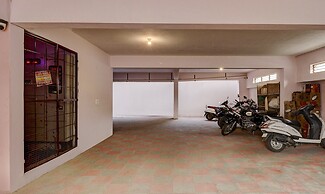 Treebo Three Street Inn