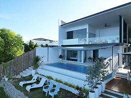 Epic Suites Bohol - Adults Only