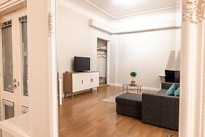 2ndhomes Center Home w Sauna & Balcony