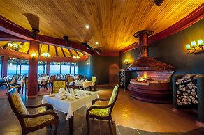 Lake Nakuru Sopa Lodge