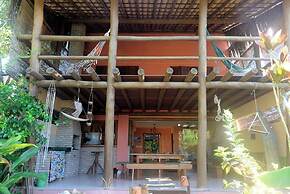 Casa de Temporada 4 Coqueiros, 16 Hóspedes, Piscina, 4 Suítes e Churra