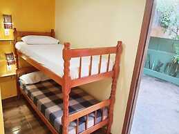 Casa de Temporada 4 Coqueiros, 16 Hóspedes, Piscina, 4 Suítes e Churra