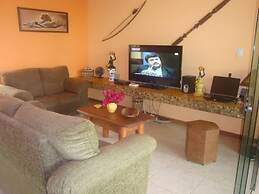 Casa de Temporada 4 Coqueiros, 16 Hóspedes, Piscina, 4 Suítes e Churra