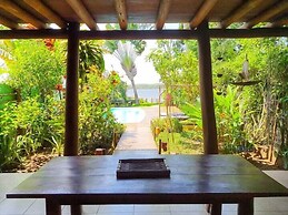 Casa de Temporada 4 Coqueiros, 16 Hóspedes, Piscina, 4 Suítes e Churra