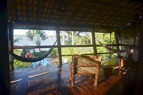 Casa de Temporada 4 Coqueiros, 16 Hóspedes, Piscina, 4 Suítes e Churra