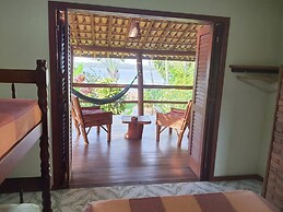 Casa de Temporada 4 Coqueiros, 16 Hóspedes, Piscina, 4 Suítes e Churra