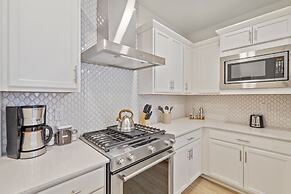 New! Cozy Colorado Living – 8 Min From Old Town!