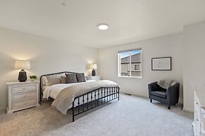 New! Cozy Colorado Living – 8 Min From Old Town!