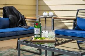 Hip Old Town North Gem! Near Breweries and River!