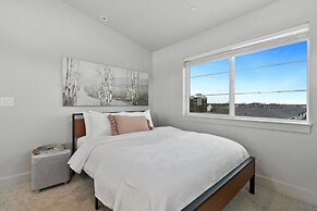 938 Jerome St Unit 1