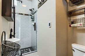 The Chic Guest Retreat in Old Town Near Csu!