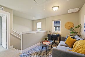 Quiet Urban Community – Designer Home W/ Hot Tub!