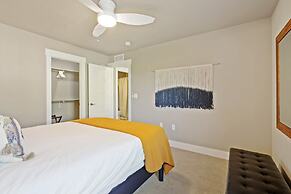 Quiet Urban Community – Designer Home W/ Hot Tub!