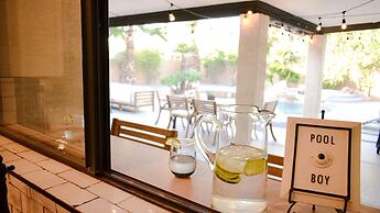 4-bdrm Vacation Dream Home W/backyard Paradise!