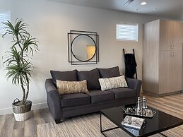 938 Jerome St Unit 3