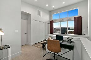 938 Jerome St Unit 3