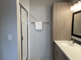 938 Jerome St Unit 3