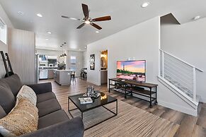 938 Jerome St Unit 3